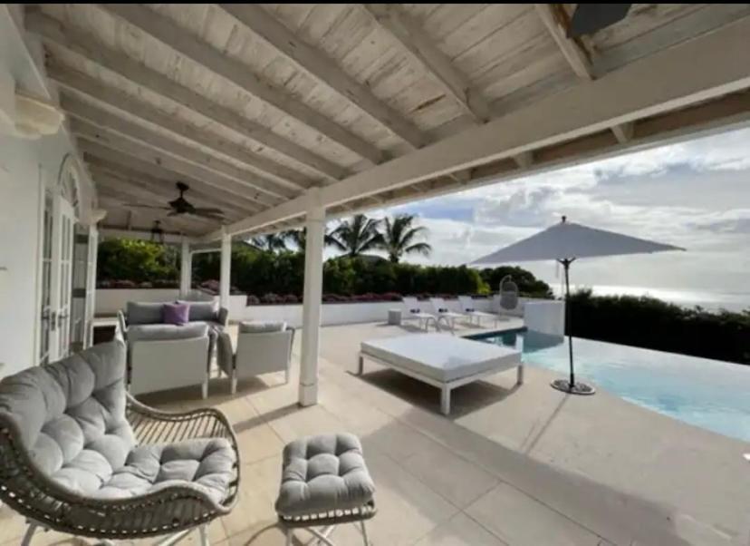 Purple Haze - Infinity Pool Holiday Home Minutes From The Island'S Best Beaches Saint James Exterior photo